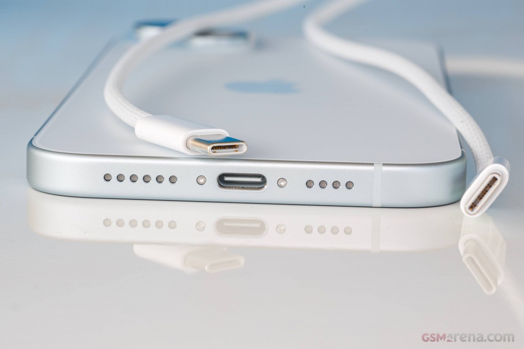 Apple iPhone 15 Plus 128GB Garansi Resmi Image 4